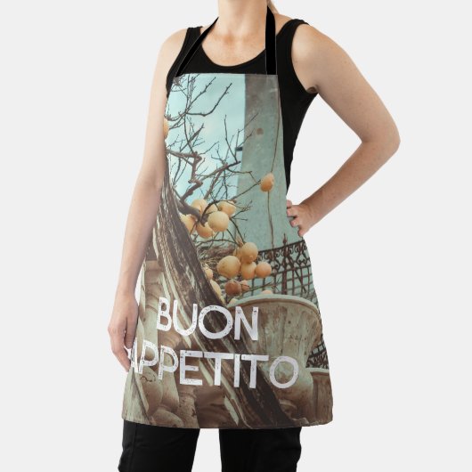 Zitronenbaum und alte Gebäude Schürze (InSitu)