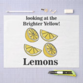 Zitronenfrucht mit Blick auf die hellgelben Zitron Seidenpapier (Handwerk)