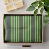 Zitronengrün und fünf Streifen Seidenpapier (Geschenk)