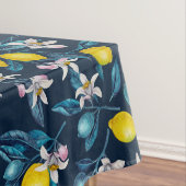 Zitronenzweige mit Blüten und blauen Früchten Tischdecke (Beispiel)