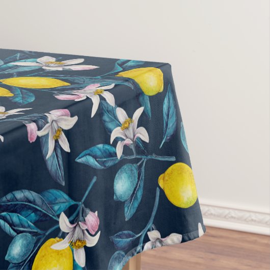 Zitronenzweige mit Blüten und blauen Früchten Tischdecke (Beispiel)