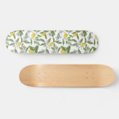 Zitronenzweige mit Blüten und Früchten Skateboard (Horizontal)