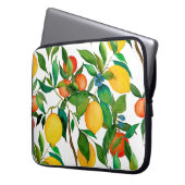 Zitrusfrüchte, lebendiges Aquarellmuster. Laptopschutzhülle (Vorderseite Links)
