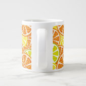 Zitrusmuster Jumbo-Tasse (Rückseite)