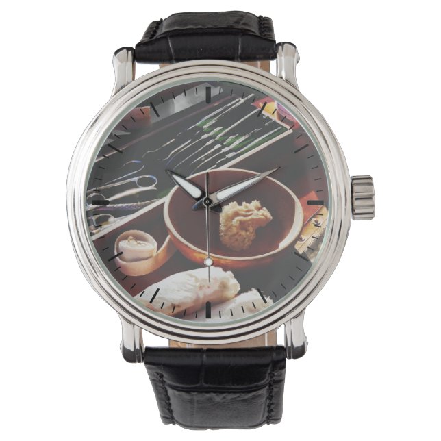 Zivil waren chirurgische Instrumente Armbanduhr (Vorderseite)