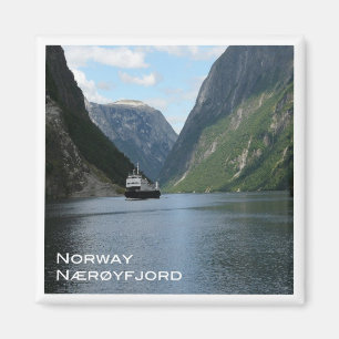 zNO091 NAERØYFJORD GUDVANGEN Fährschiff, Norwegen, Magnet