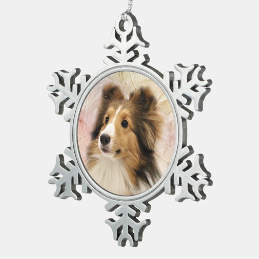Zobel Sheltie stellen gegenüber Schneeflocken Zinn-Ornament (Rechts)