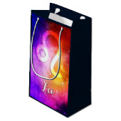 Zodiac : Leo Candy Space Kleine Geschenktüte (Rückseite Schrägansicht)