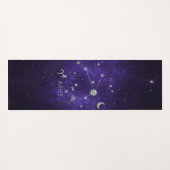 Zodiac Lila Aries | Kosmisches Astrologie Horoskop Yogamatte (Rückseite (Horizontal))