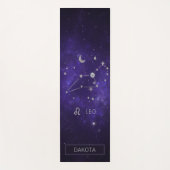 Zodiac Lila Leo | Kosmisches Astrologie Horoskop Yogamatte (Vorderseite)