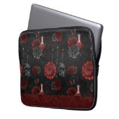 Zodiac Magic Crimson | Henna Red Gothic Skull Rose Laptopschutzhülle (Vorderseite Links)