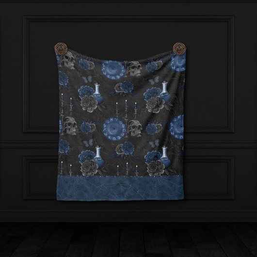 Zodiac Magic | Dark Navy Blue Gothull Rose Fleecedecke