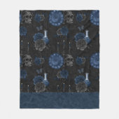 Zodiac Magic | Dark Navy Blue Gothull Rose Fleecedecke (Vorderseite)