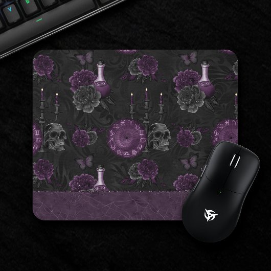 Zodiac Magic | Dunkle Lila Pflaumengotik Rose Mousepad