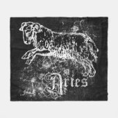 Zodiac Vintag Aries Fleecedecke (Vorderseite (Horizontal))