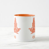 Zodiac-Zeichen für Gemini in einem korallorangen F Tasse (Zentrum)