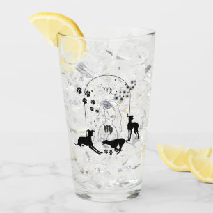 Zodiac-Zeichen und Matching-Tiere.Virgo - Greyhoun Glas