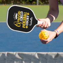 Zollkönigin des Pickleball Court