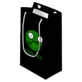 Zom-pea Funny Zombie Pea Pun Dark BG Kleine Geschenktüte (Vorderseite Schrägansicht)