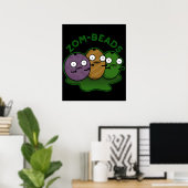 Zom-Perlen Funny Zombie Beads Pun Dark BG Poster (Heimbüro)