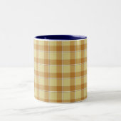 Zombie and Copper Plaid Tan Beige Zweifarbige Tasse (Mittel)