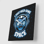 Zombie Astronaut braucht etwas Platz Quadratische Wanduhr (Winkel)