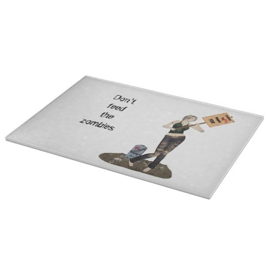 Zombie Button Up Girl Protest II Schneidebrett (Ecke)