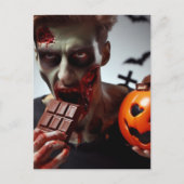 Zombie Eating Halloween Chocolate Postkarte (Vorderseite)