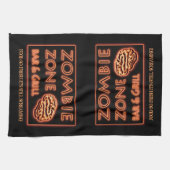 Zombie Food so frisch noch schreiend Halloween Handtuch (Horizontal)