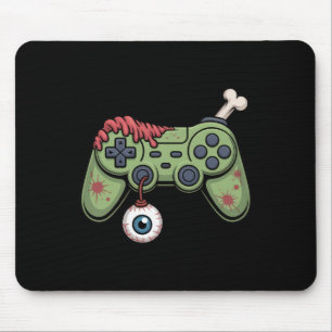 Zombie-Gamer-Controller mit Augapfel und Halloween Mousepad