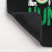 Zombie Hunter Halloween-Shirt Niedlich mit einem A Mousepad (Ecke)