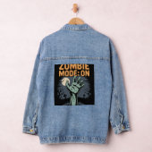 Zombie Mode On Scary Halloween T shirt Jeansjacke (Hangar)