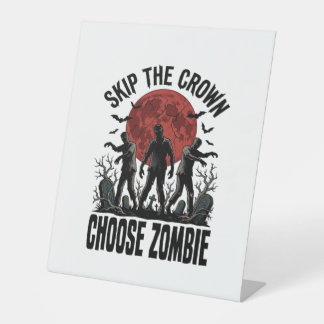 Zombie Prinzessin Shirt Vintage Horror Grafik_1 Sockelschild