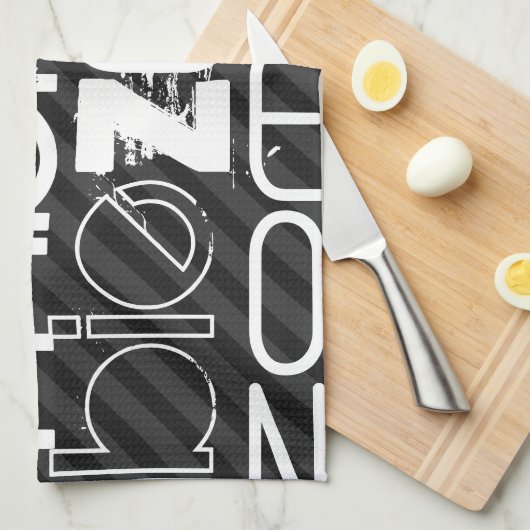 Zombie; Schwarz und Dunkelgrau Streifen Handtuch (Viertel Falte)