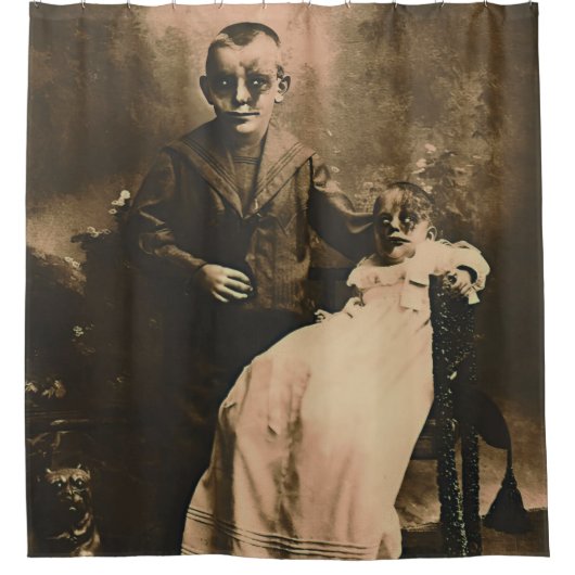 Zombie Siblings Duschvorhang (Vorderseite)