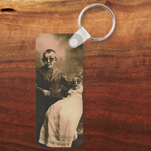 Zombie Siblings Schlüsselanhänger (Rückseite)