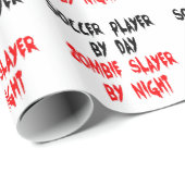 Zombie Slayer Soccer Player Geschenkpapier (Rolleneckpunkt)