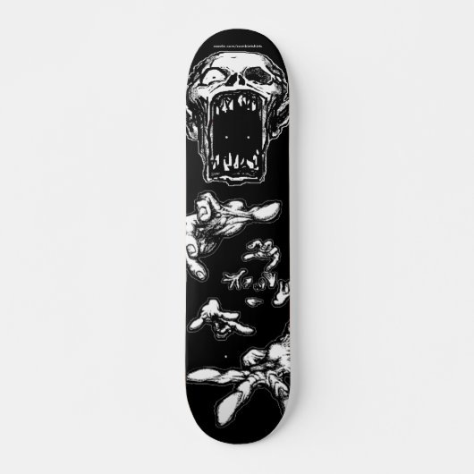 Zombie übergibt Skateboard (Vorne)