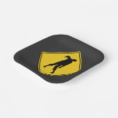 Zombie Warning Halloween Pappteller (Gewinkelt)