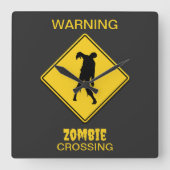 Zombie Warning Halloween Quadratische Wanduhr (Vorderseite)
