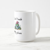 Zombie Wizard - "Don't Touch My Phone" Warning Art Kaffeetasse (VorderseiteRechts)