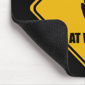 Zombies am Arbeits-Zeichen - Mousepads (Ecke)