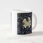 Zombies-Angriff (Zombie-Horde) Jumbo-Tasse (Vorderseite Rechts)