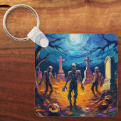 Zombies Rising in Moonlit Graveyard with Pumpkins Schlüsselanhänger (Vorderseite)