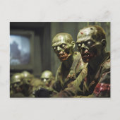 Zombies sehen russische Fernsehpropaganda Postkarte (Vorderseite)