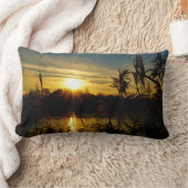 Zonsondergang bij een meertje met rietpluimen. lendenkissen (Decke)