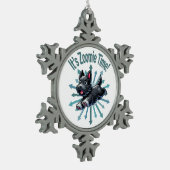 Zoomie Time Scottish Terrier Schneeflocken Zinn-Ornament (Links)