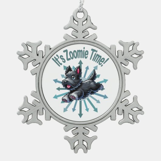 Zoomie Time Scottish Terrier Schneeflocken Zinn-Ornament (Vorderseite)