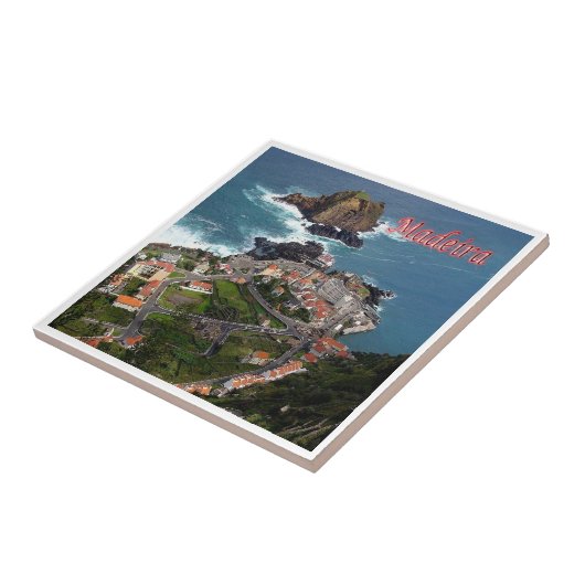 zPT013 MADEIRA Port Moniz, Portugal, Europa, Fliese (Seite)