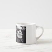 Zu alte Espresso-Tasse Espressotasse (Rechts)